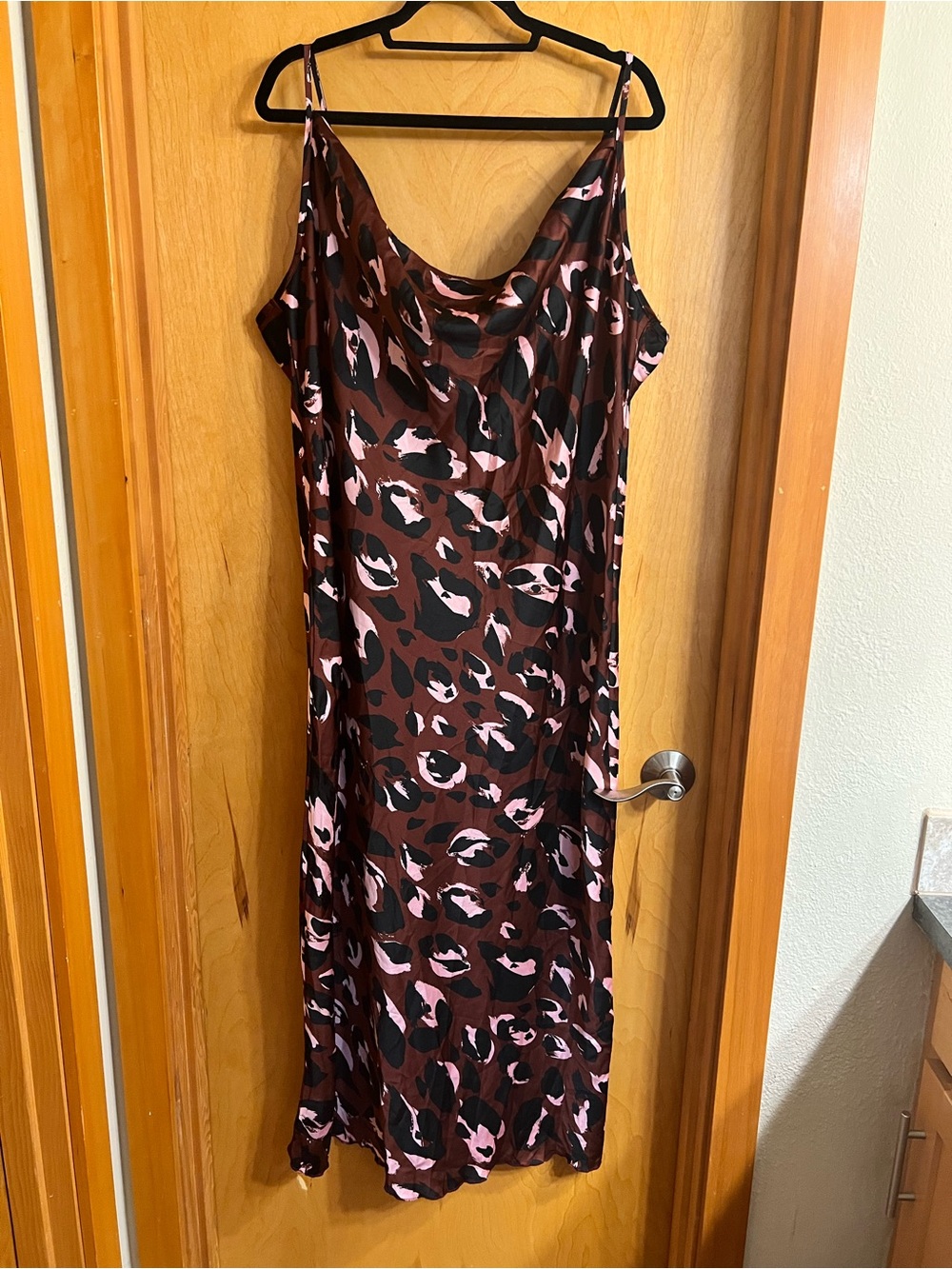 🐆 New Look Curves Animal Print Silk Cowl Neck Midi Dress NWT